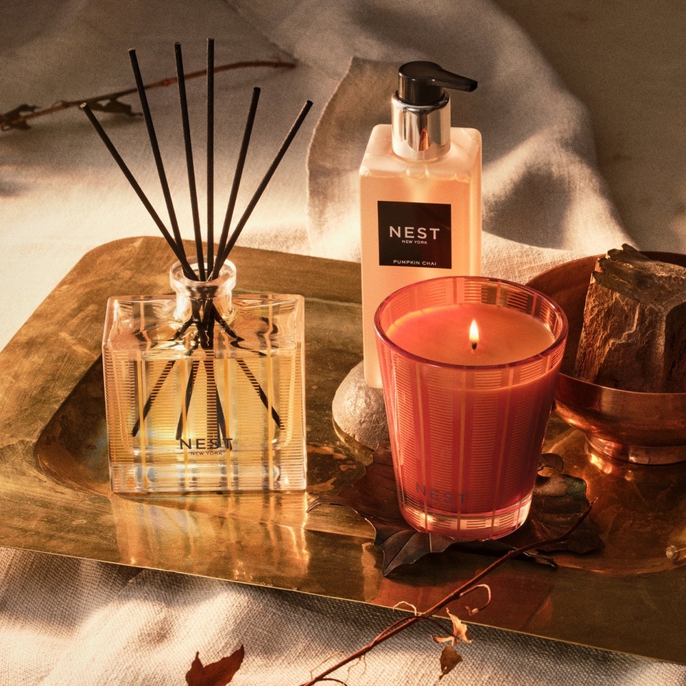 NEST Pumpkin Chai Reed Diffuser - Picture 2 of 5